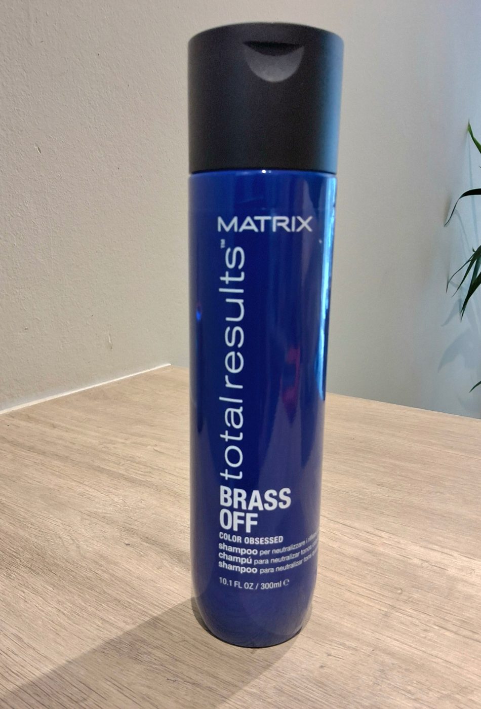 Shampoo Total resulta brass 300 ml